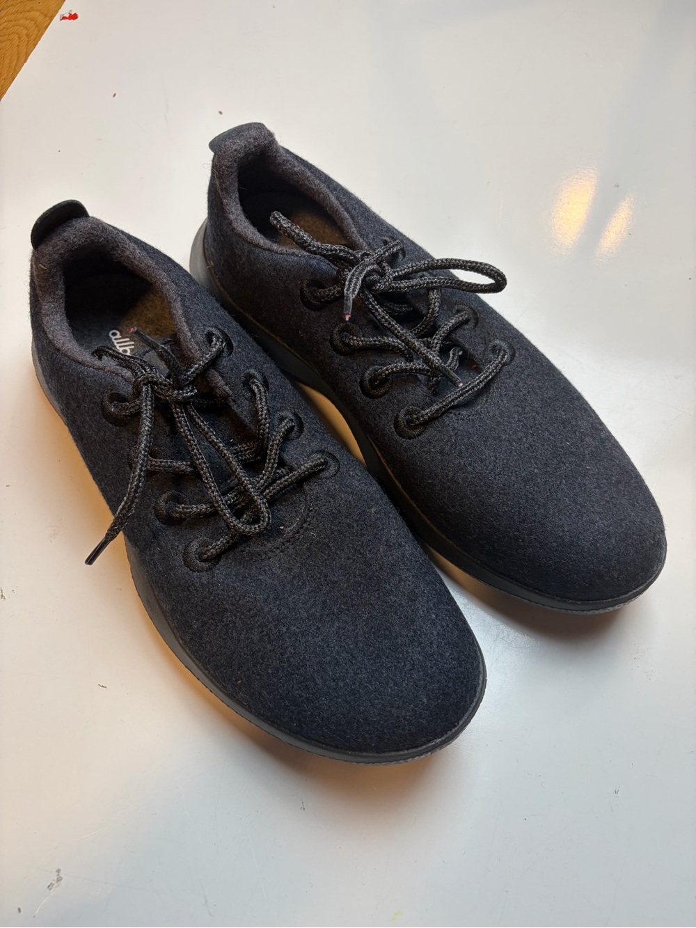 Allbirds Men's Wool Runner shoes sz 9